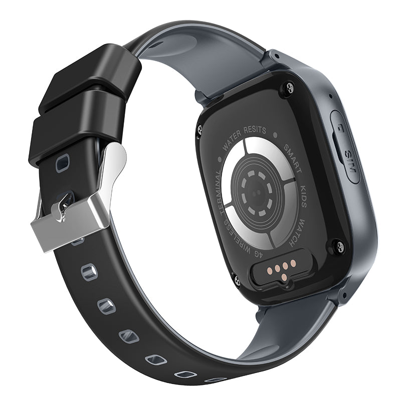 Zijaanzicht van achter van de zwarte Kiddo 21 GPS horloge SIM-kaartgleuf zichtbaar aan de zijkant.